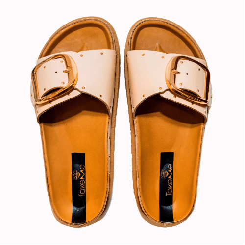 SANDALIA 1 HEBILLA TACHUELAS CREMA Calzados Quesada (SKU 10396)