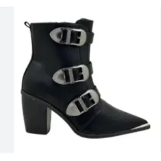 BOTIN COWBOY NEGRO Y HEBILLAS Calzados Quesada (SKU 10846)